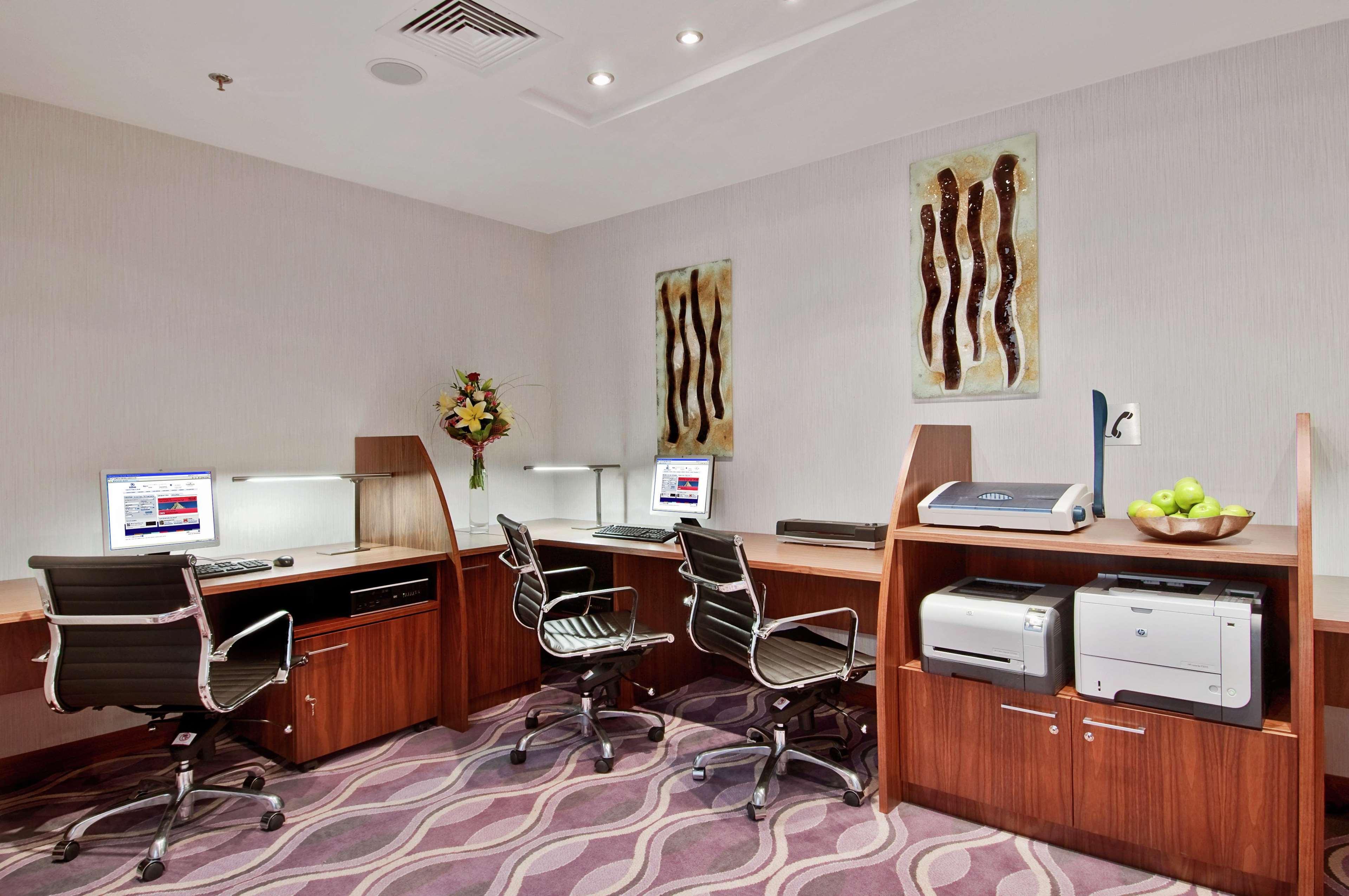 Hilton Hotelli 5*
